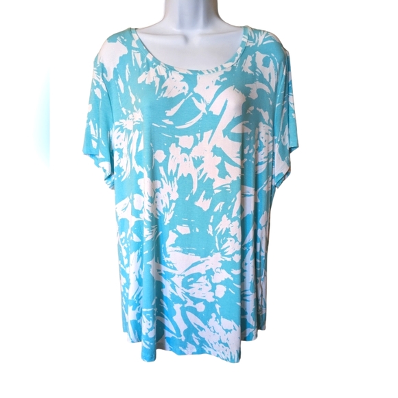 JM Collection Tops - JM Collection aqua/blue & white floral summer short sleeve casual & comfy Top.